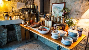 Daily buffet breakfast (EUR 10 per person)