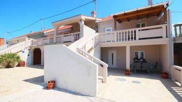 Apartment, 2 Bedrooms, Terrace | Exterior