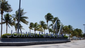 Property grounds - Ons Moeder Restaurant Guesthouse - 6 50 Meters to the Beach (Pattaya)