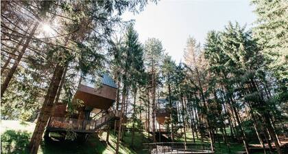 Tree House Close to the National Park Plitvice Lakes
