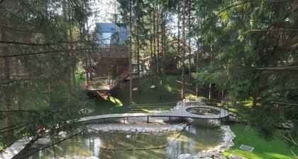 Tree House Close to the National Park Plitvice Lakes