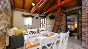 Casa, 1 habitación, para fumadores, Terraza | Restaurantes