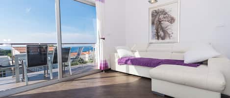 Maison, 4 chambres, fumeur, balcon | Aire de séjour