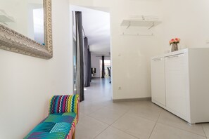Ferienhaus, 4 Schlafzimmer, Raucher, Balkon | Innenbereich
