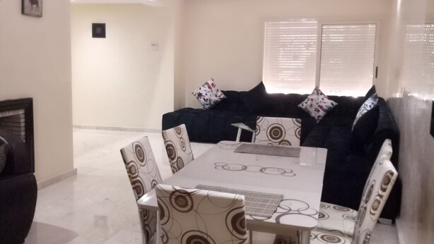 Dining room - Apartment With Terrace (Casablanca)