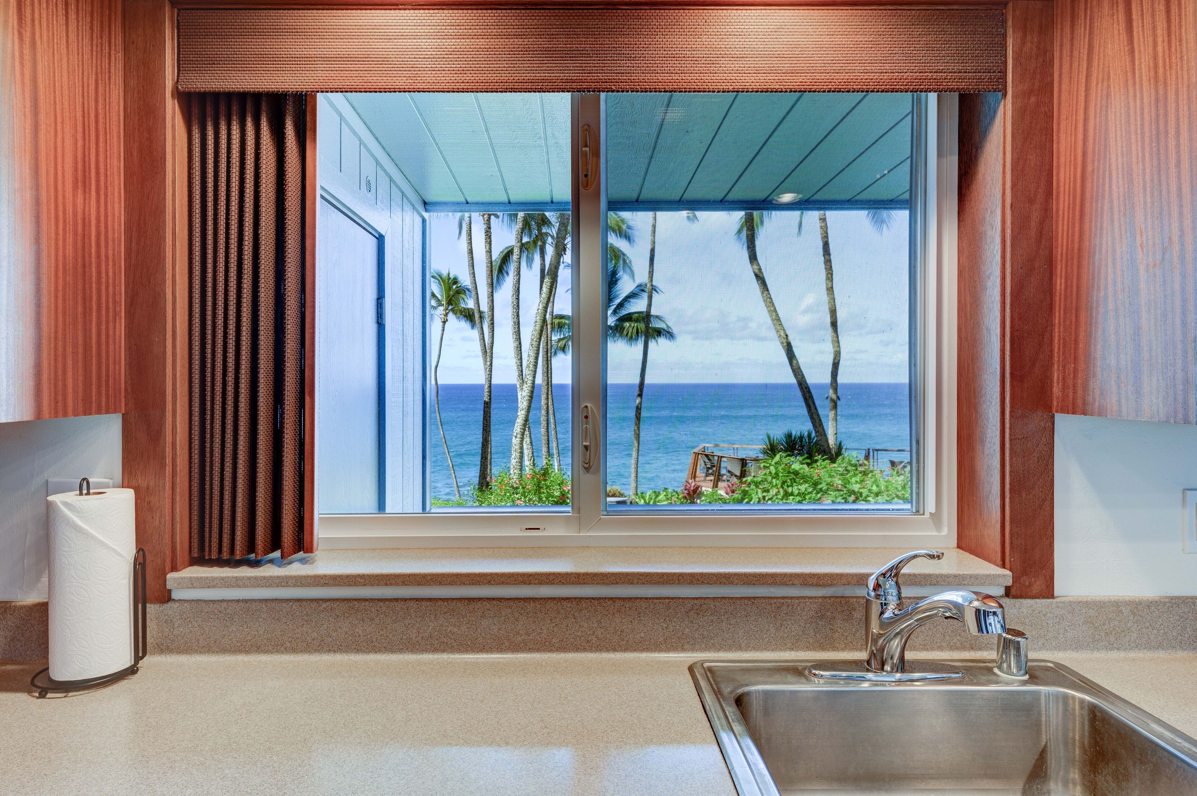 Condo, 2 Bedrooms | Private kitchen | Fridge, oven, coffee/tea maker