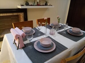 Apartment, 2 Bedrooms, Smoking, Balcony | Dining