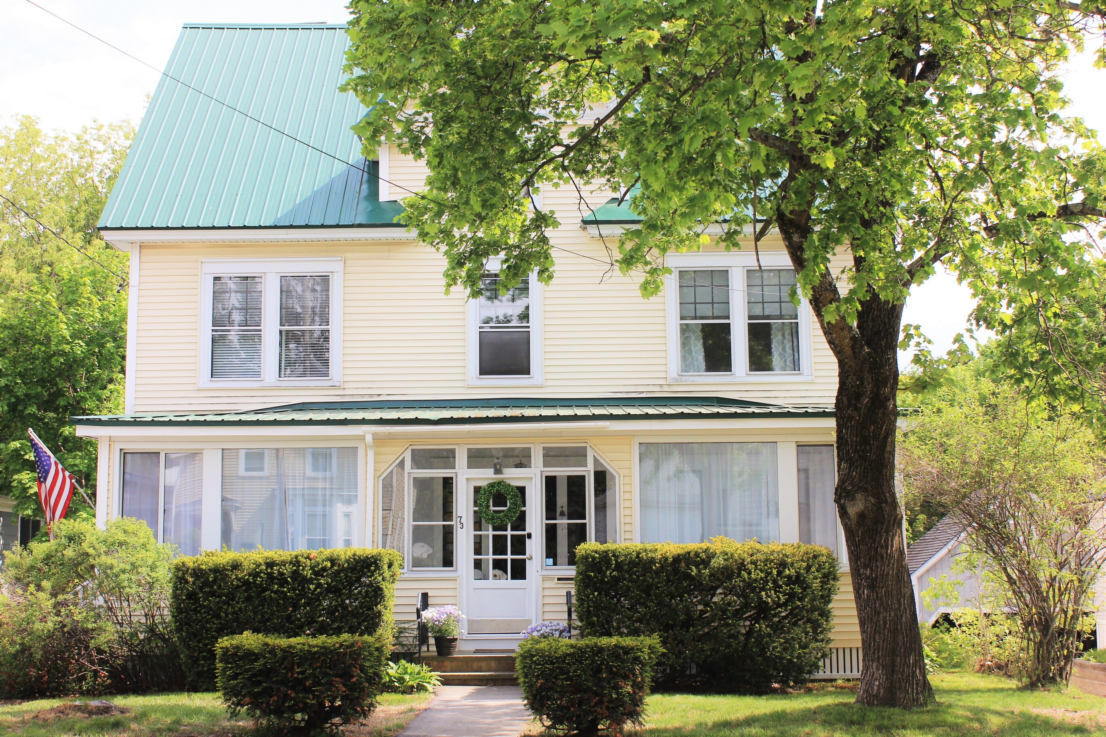 Lakes Region Getaway Close Lake Winnipesaukee, Winnisquam & BNH Pavilion