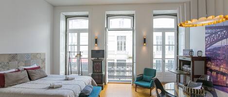 2 dormitorios, tabla de planchar con plancha, wifi y ropa de cama