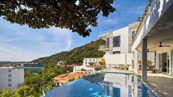 Villa, 5 Bedrooms, Accessible, Smoking | Balcony
