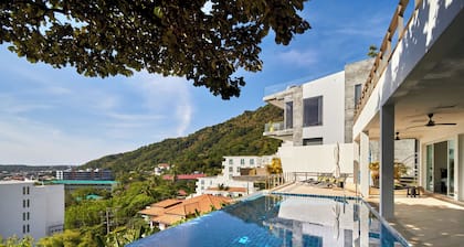 Villa Ginborn Amazing 5-bedroom Pool Villa w Seaview 5 Minutes to Kata Beach