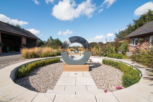 Super Spacious Barn Conversion With Free Wifi, Netflix Fireplace