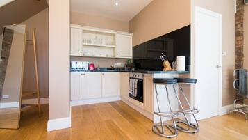 House, 2 Bedrooms, Accessible, Patio | Interior