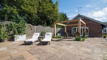 House, 2 Bedrooms, Accessible, Patio | Exterior