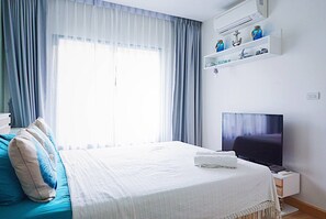 Condo, 1 Bedroom, Smoking, Balcony | 1 bedroom