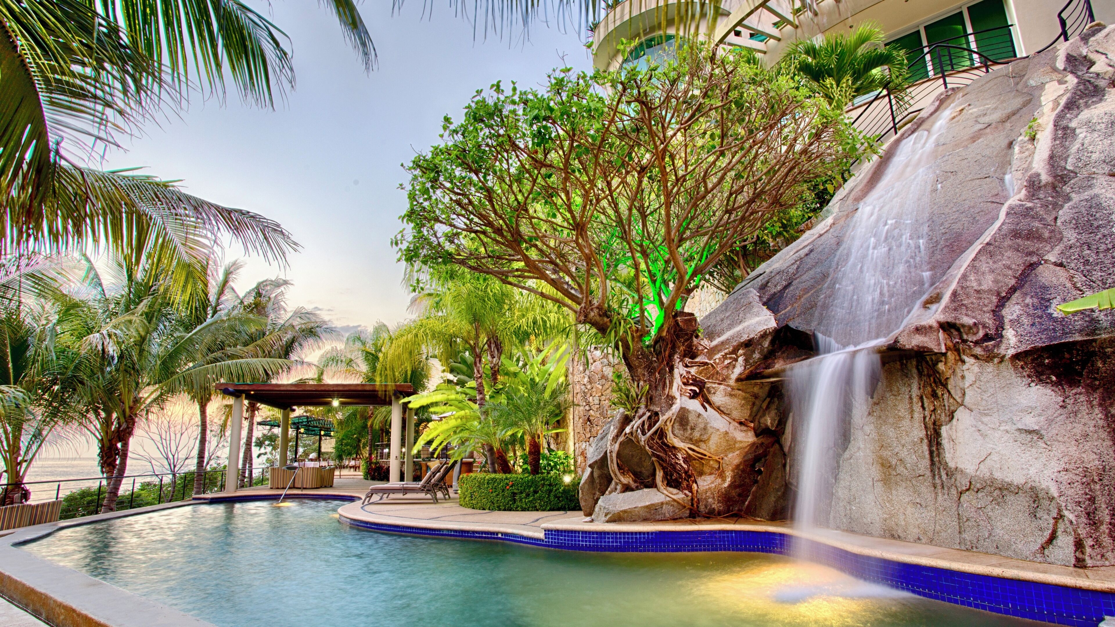 Photo - Luxury Beach Frontage Villa For Rent