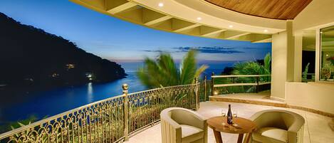 Villa, Multiple Bedrooms, Accessible, Smoking | Property grounds