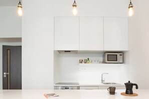 Fridge, microwave, oven, stovetop - Riverside area apartment near the Dancing house! (Prague 2)