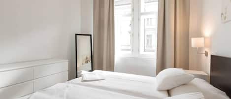 1 bedroom, iron/ironing board, WiFi, bed sheets