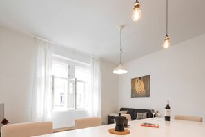 Dining - Riverside area apartment near the Dancing house! (Prague 2)