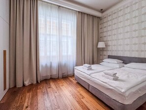 1 bedroom, iron/ironing board, WiFi, bed sheets - Amazing OLD TOWN one-bedroom apartment (Prague 1)
