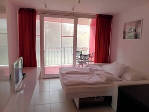 Studio, Balcony, Garden View | 1 bedroom