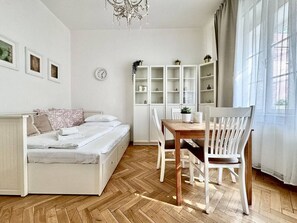 Dining - Romantic getaway in the neighbourhood of St. Agnes (Prague 1)