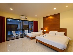 4 bedrooms - Pool Access Hotel Near Fitness Street soi Ta Iad (Chalong)