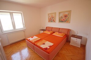 Apartment, 2 Bedrooms, Balcony | 2 bedrooms, WiFi - Apartment Maris With Nice sea View (Razanac)