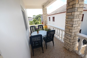 Departamento, 2 habitaciones, balcón | Balcón