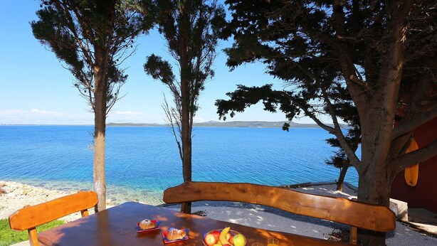 Unclassified image, 1 of 33, button - Apartment Located Directly on the Sea, With sea Views and Stunning Views (Sali)