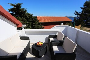Apartment, 2 Bedrooms, Balcony, Ocean View | Balcony - Apartment Located Directly on the Seaside, With Stunning Views and Seasight (Sali)