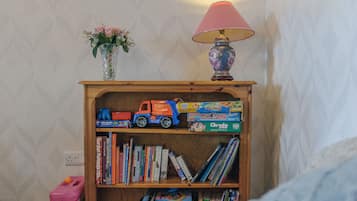 Hus - 2 sovrum - uteplats - utsikt mot trÀdgÄrden | Interiör