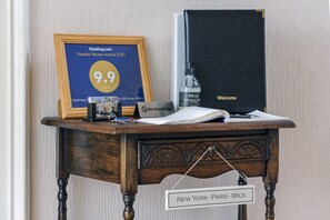 Maison, 2 chambres, patio, vue jardin | Hall