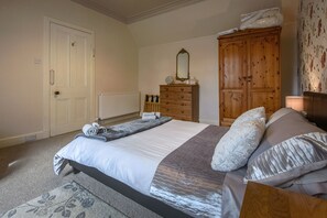 Maison, 2 chambres, patio, vue jardin | 3 chambres, fer et planche Ă repasser, lit parapluie, Wi-Fi gratuit