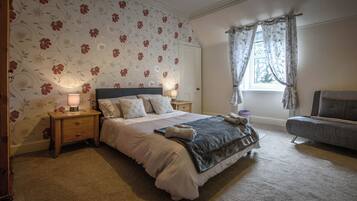 House, 2 Bedrooms, Patio, Garden View | 3 bedrooms, iron/ironing board, travel cot, free WiFi