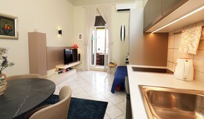 Apartment, 1 Bedroom, Smoking, Balcony | Room amenity