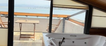 Cunda Bal Konak