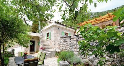 Traditional Stone House Adrian