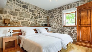 House, 1 Bedroom, Balcony, Garden View | 1 bedroom