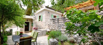 Traditional Stone House Adrian