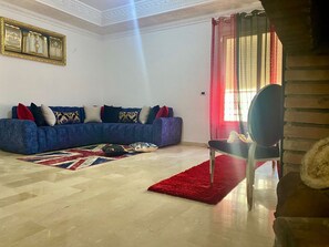 公寓, 2 间卧室, 吸烟房, 阳台 | 起居区