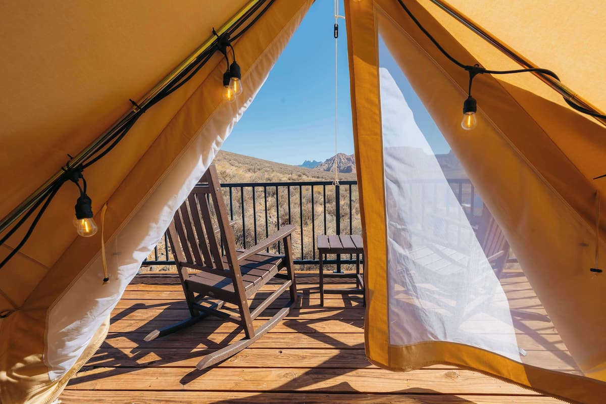 Watchman Tent | 1 slaapkamer, luxe beddengoed, gratis babybedden, beddengoed