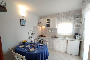 Apartamento, 2 habitaciones, fumadores, balcón | Interior