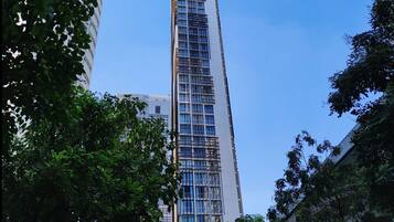 Apartamento, 1 habitación, balcón, vistas a la ciudad | Exterior