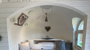 Comfort Cabin, 2 Bedrooms, Non Smoking, Garden View