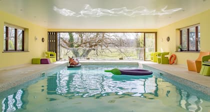 Honeywood Lodge by Bloom Stays with Indoor Pool ideal for families and children
