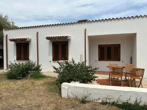 Front of property - Villetta La Cinta Sx (San Teodoro)