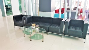 Appart'hôtel, 1 chambre, fumeurs | Bar lounge