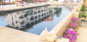 Pool - Jomtien Plaza Residence Large Modern Studio Apartment (Pattaya)